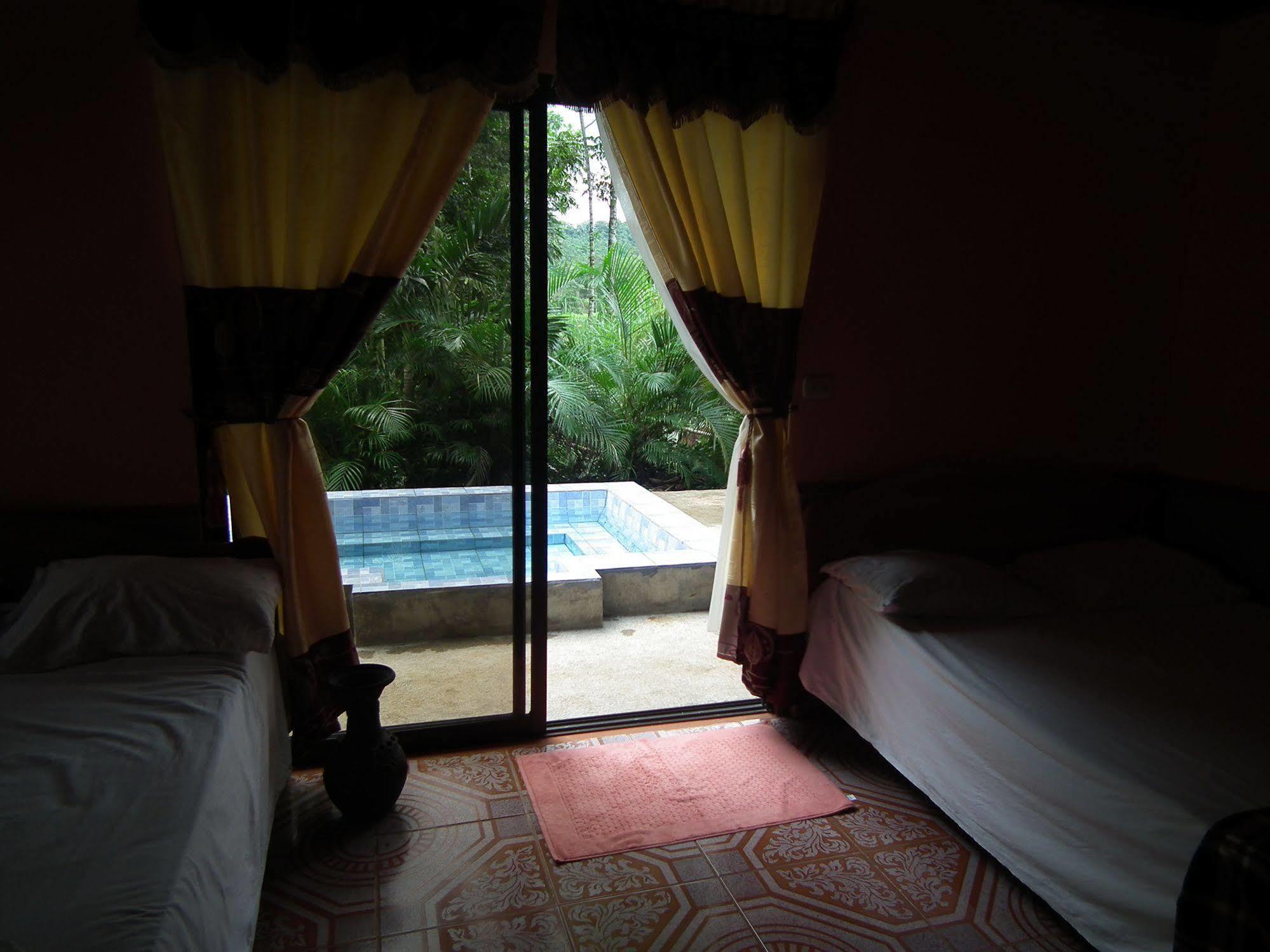Hotel Valle Azul San Gerardo ภายนอก รูปภาพ